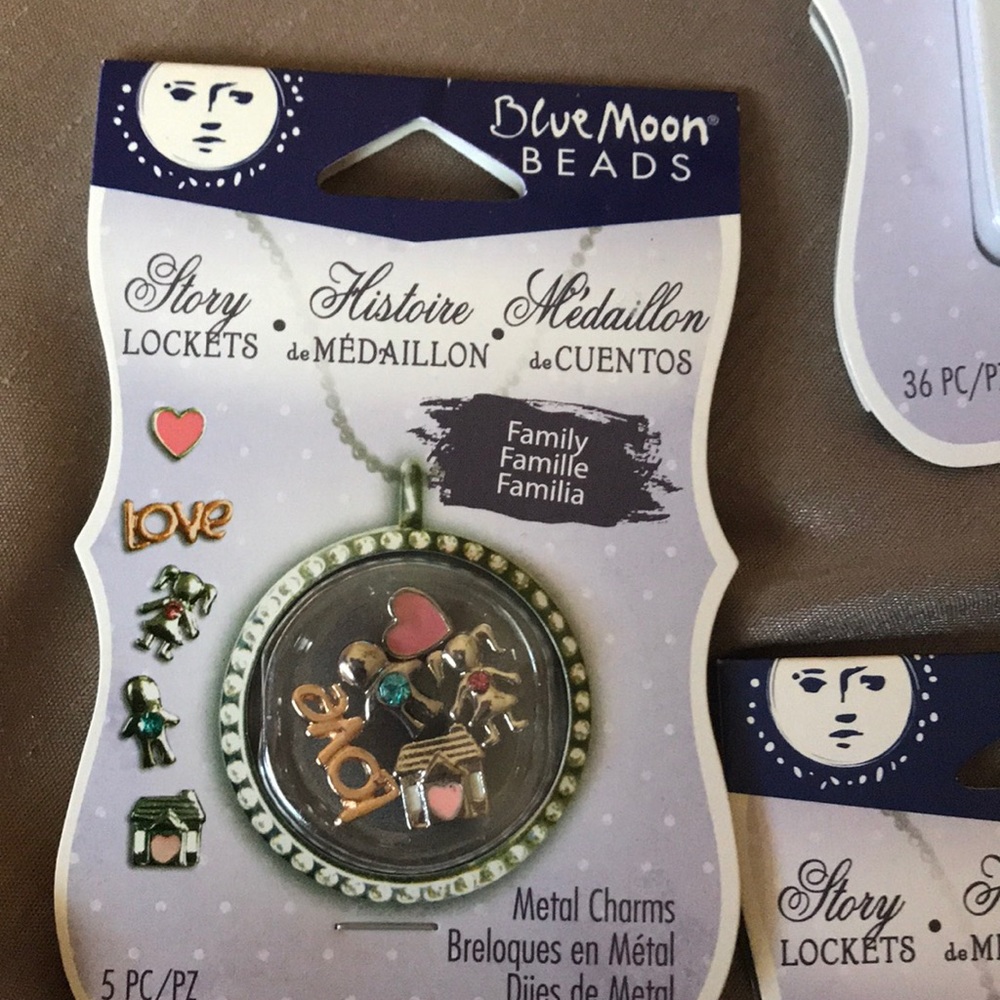 Story locket bundle - Picture 4 of 7